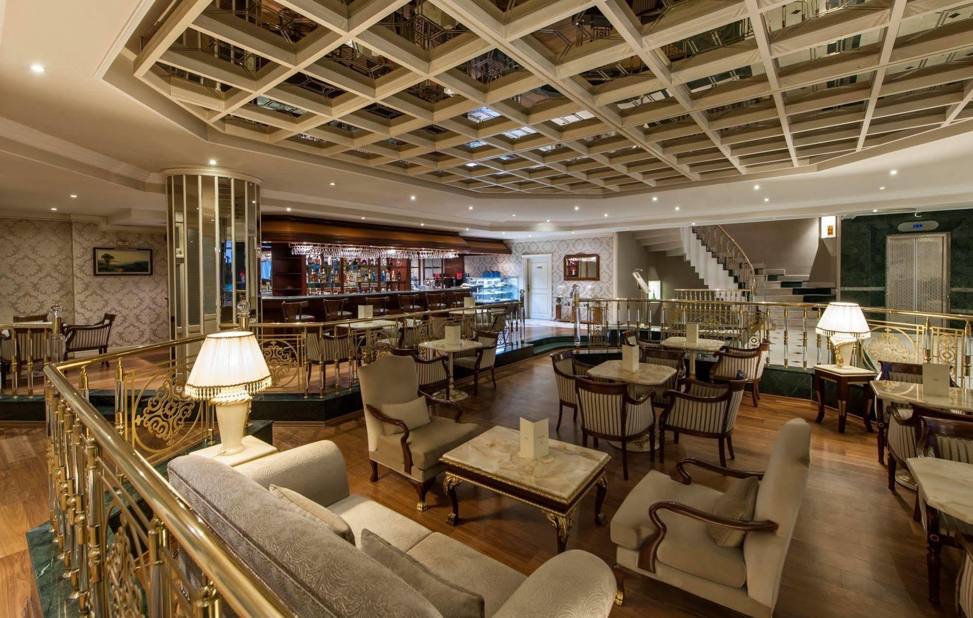 Отель Elite World Comfy Istanbul Taksim Экстерьер фото