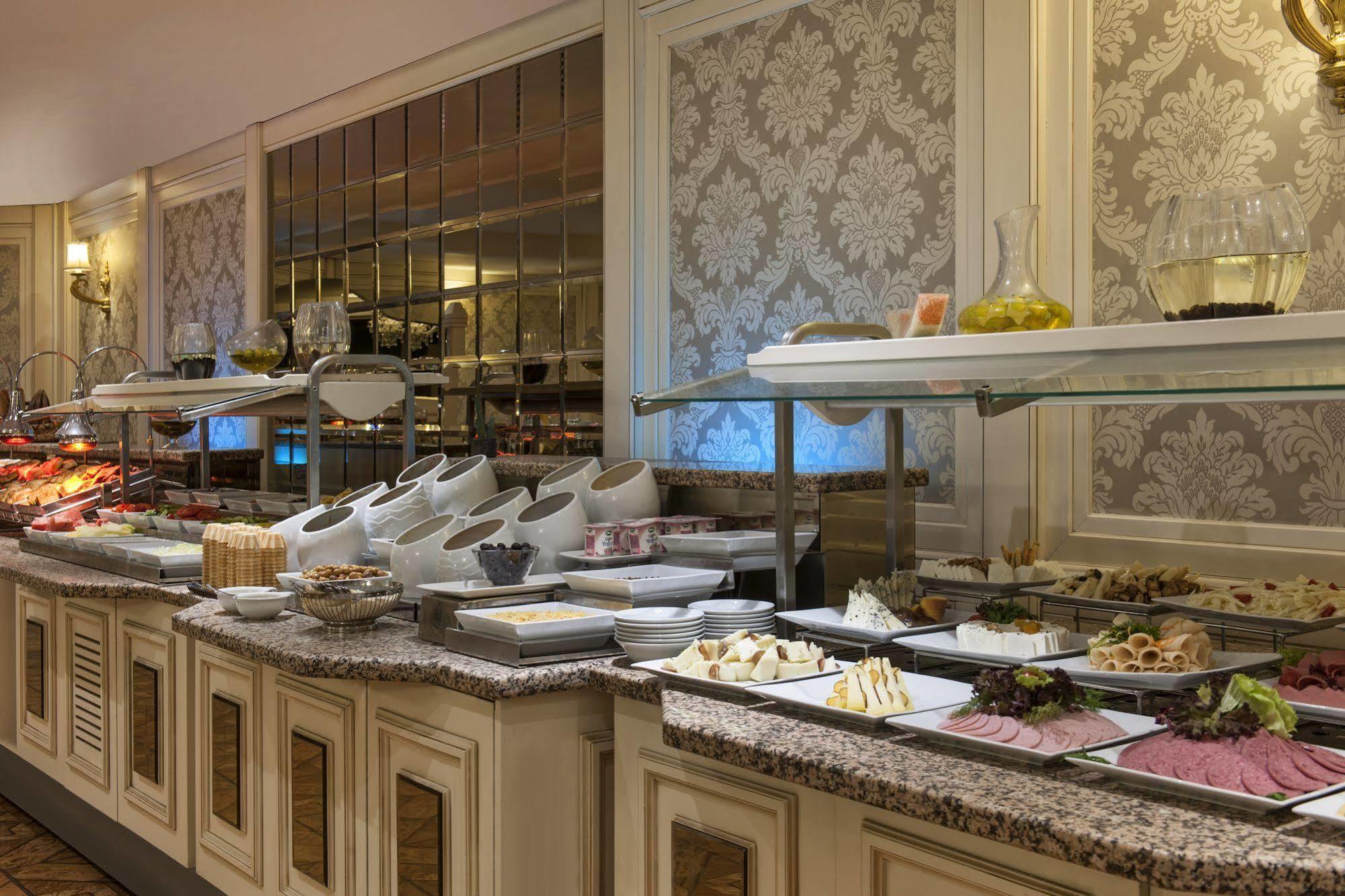 Отель Elite World Comfy Istanbul Taksim Экстерьер фото