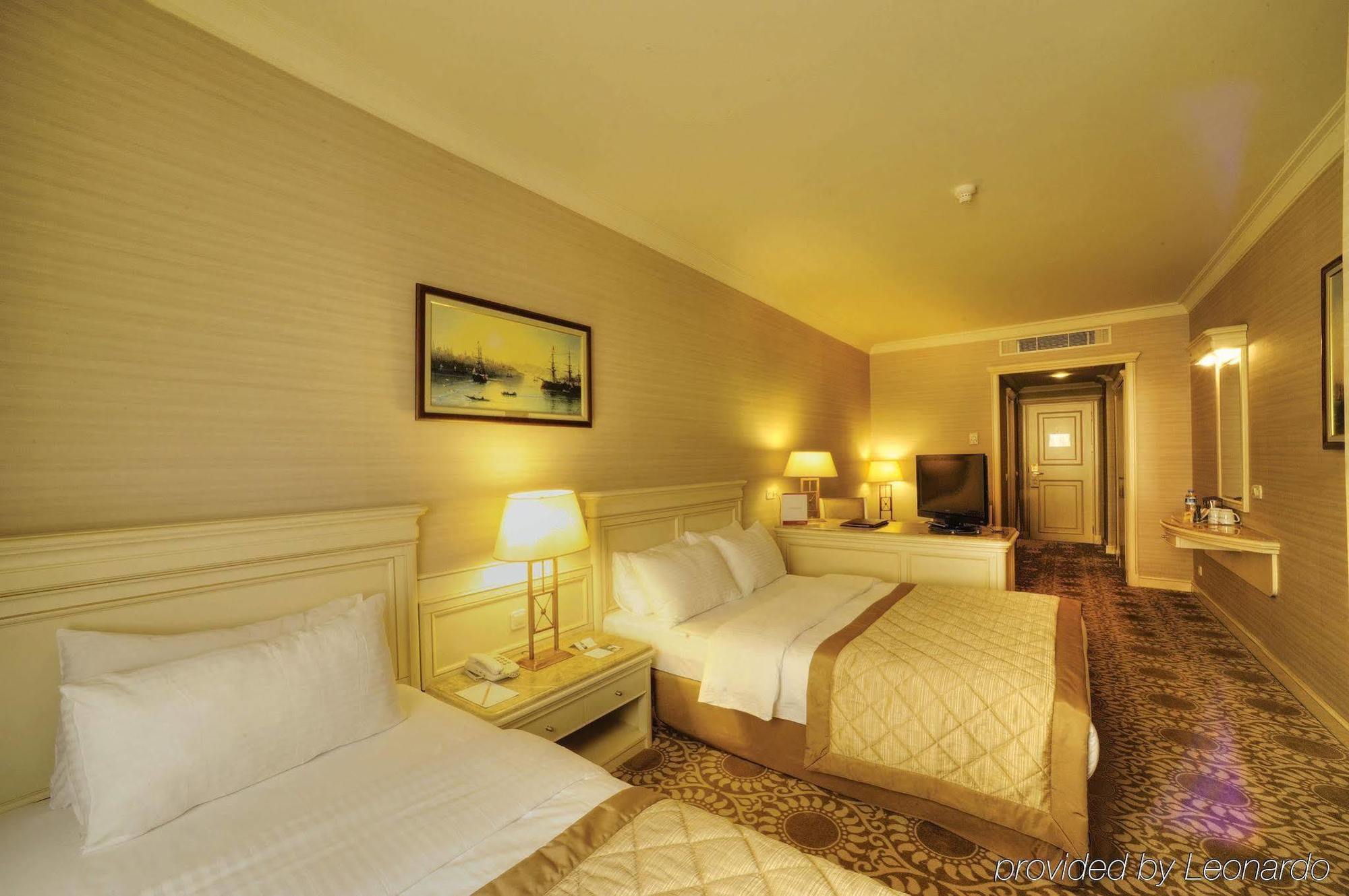 Отель Elite World Comfy Istanbul Taksim Экстерьер фото