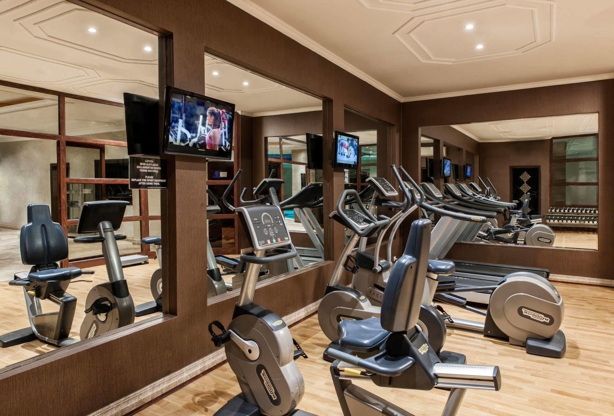 Отель Elite World Comfy Istanbul Taksim Экстерьер фото
