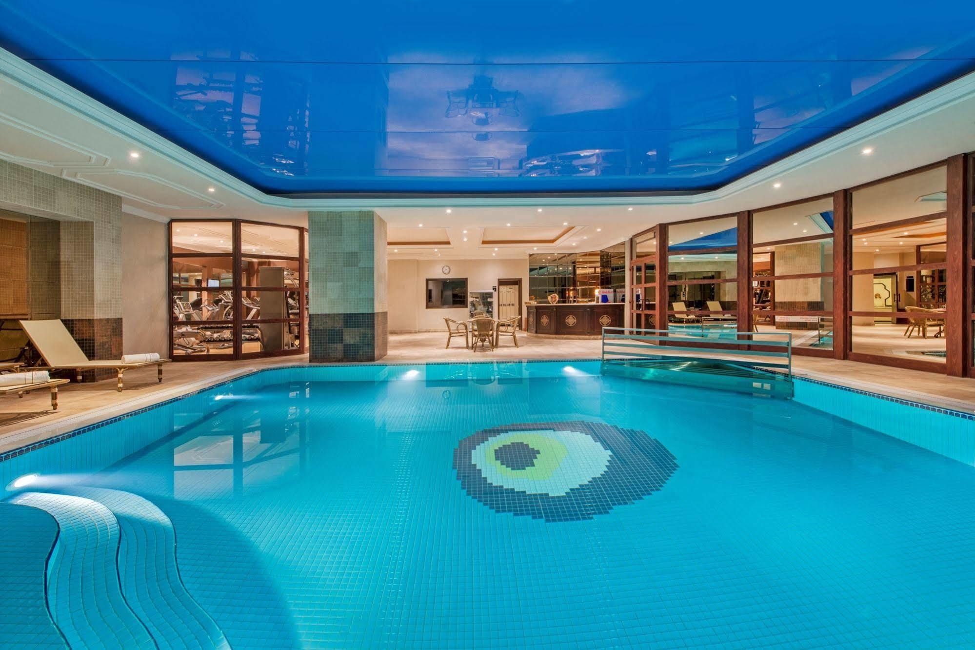 Отель Elite World Comfy Istanbul Taksim Экстерьер фото